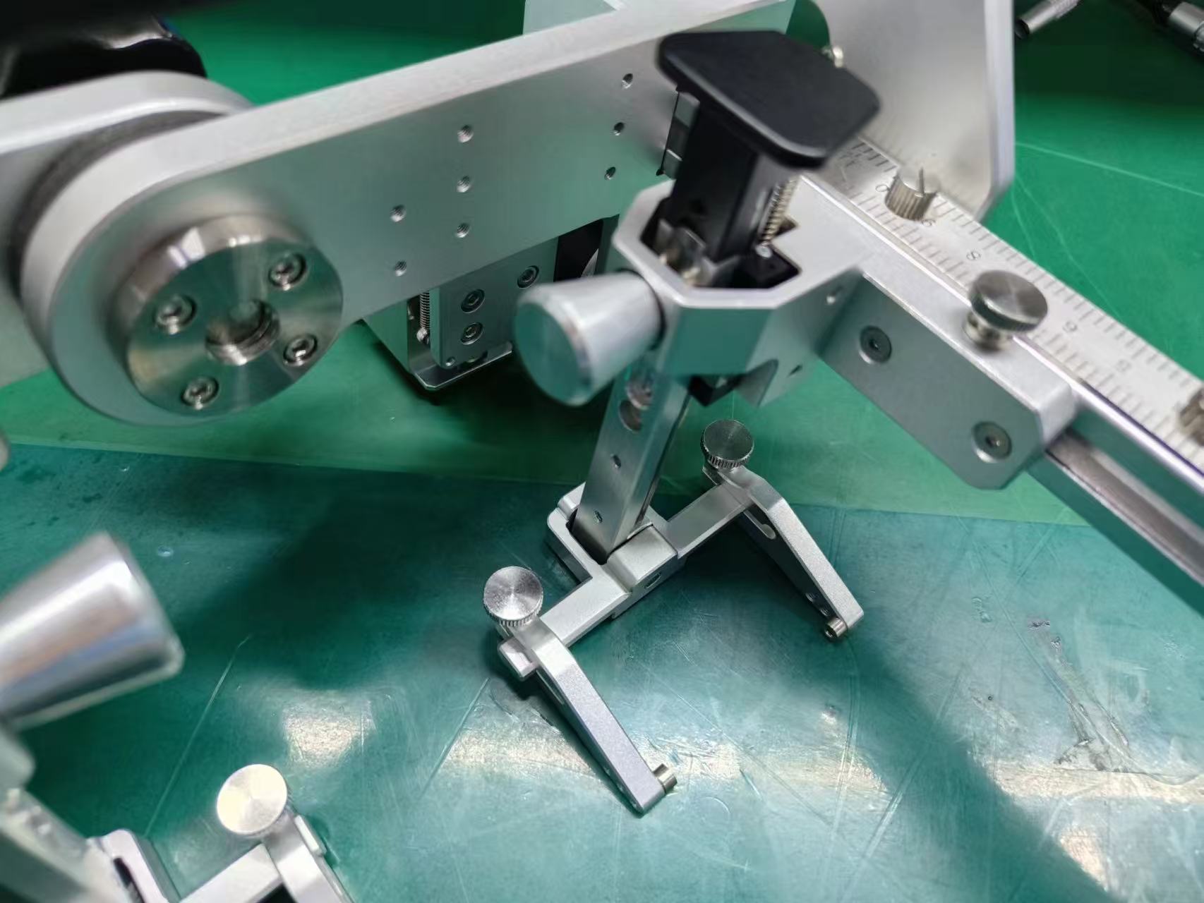 R61 probe holder thumbnail
